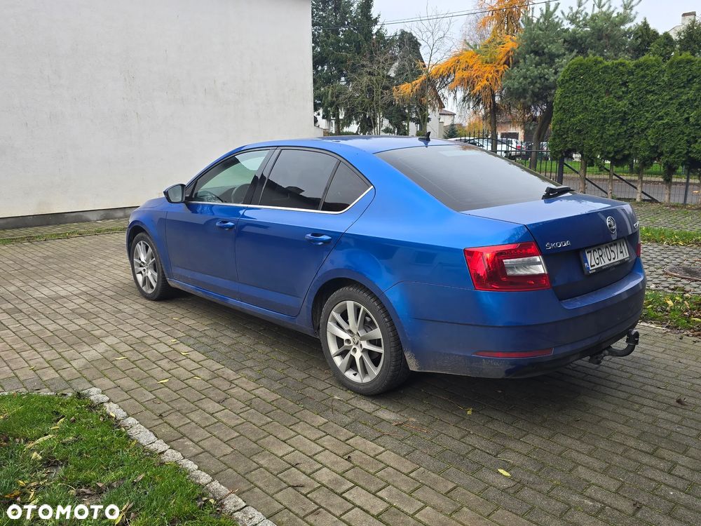 Skoda Octavia 2.0 TDI Style DSG - 4
