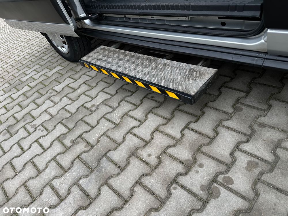 Ford Transit - 15