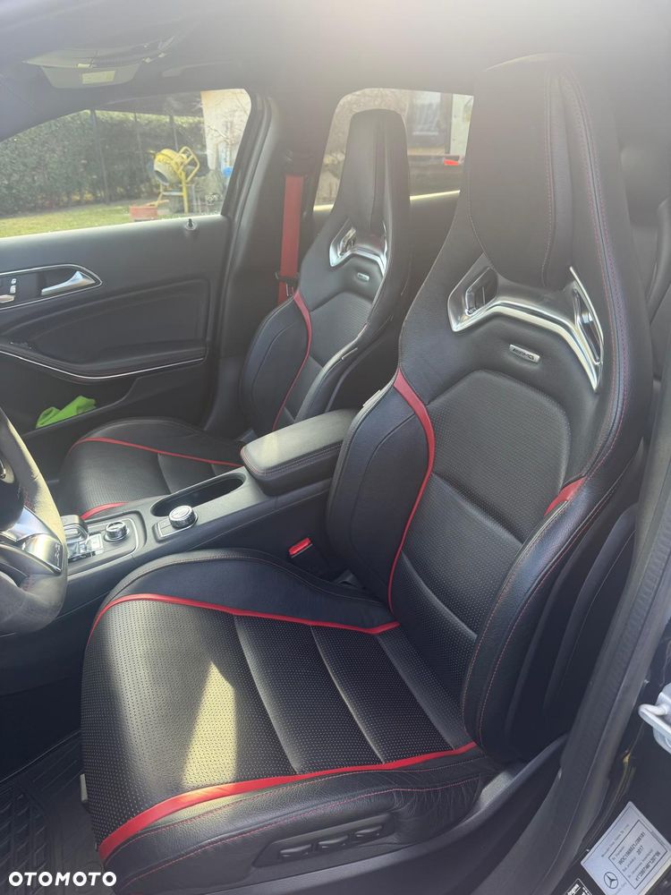 Mercedes-Benz GLA - 6