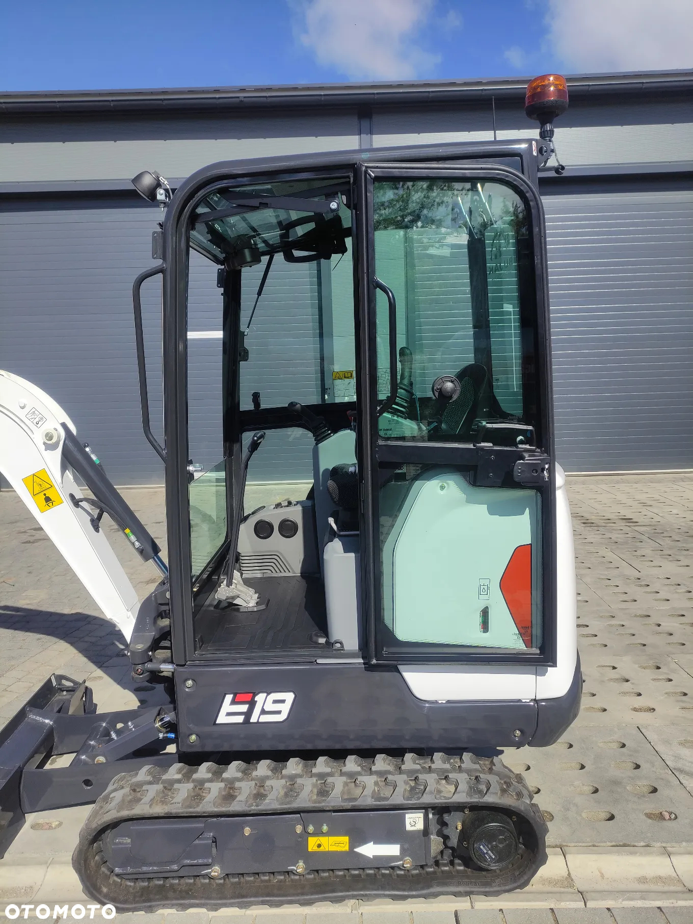 Bobcat E19 - 9