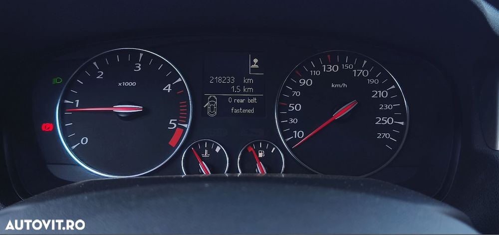 Renault Laguna dCi 150 FAP Start-Stop Dynamique - 9