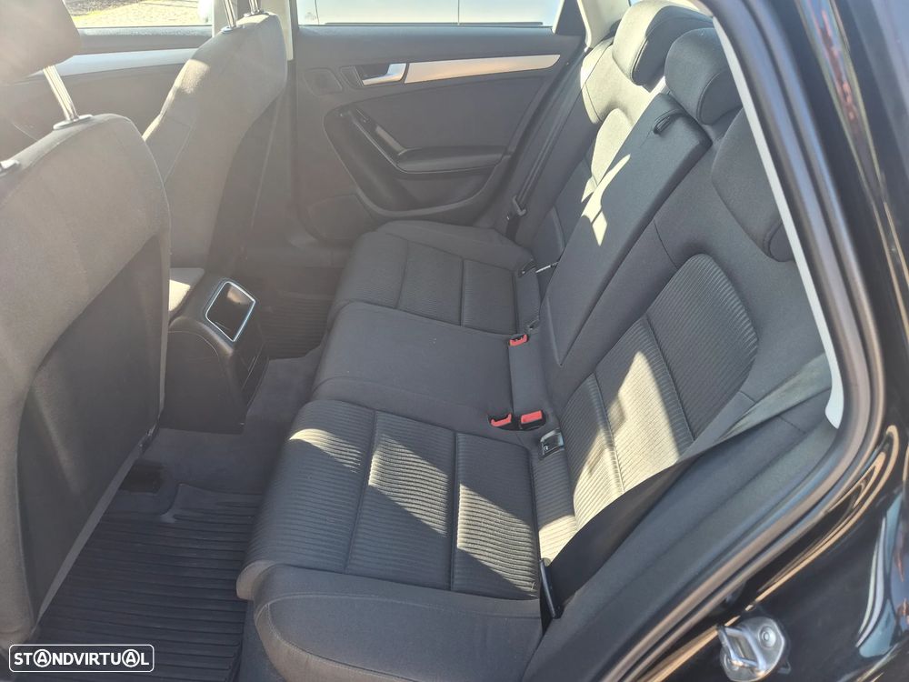 Audi A4 2.0 TDI Sport - 9