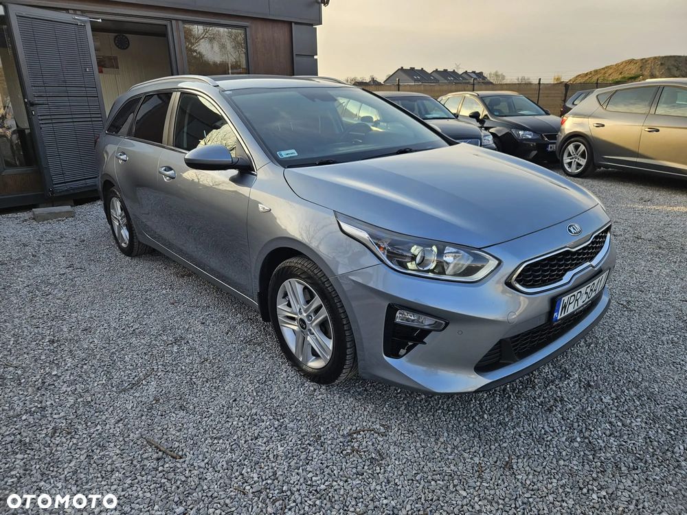 Kia Ceed 1.6 CRDi SCR L Business Line - 11
