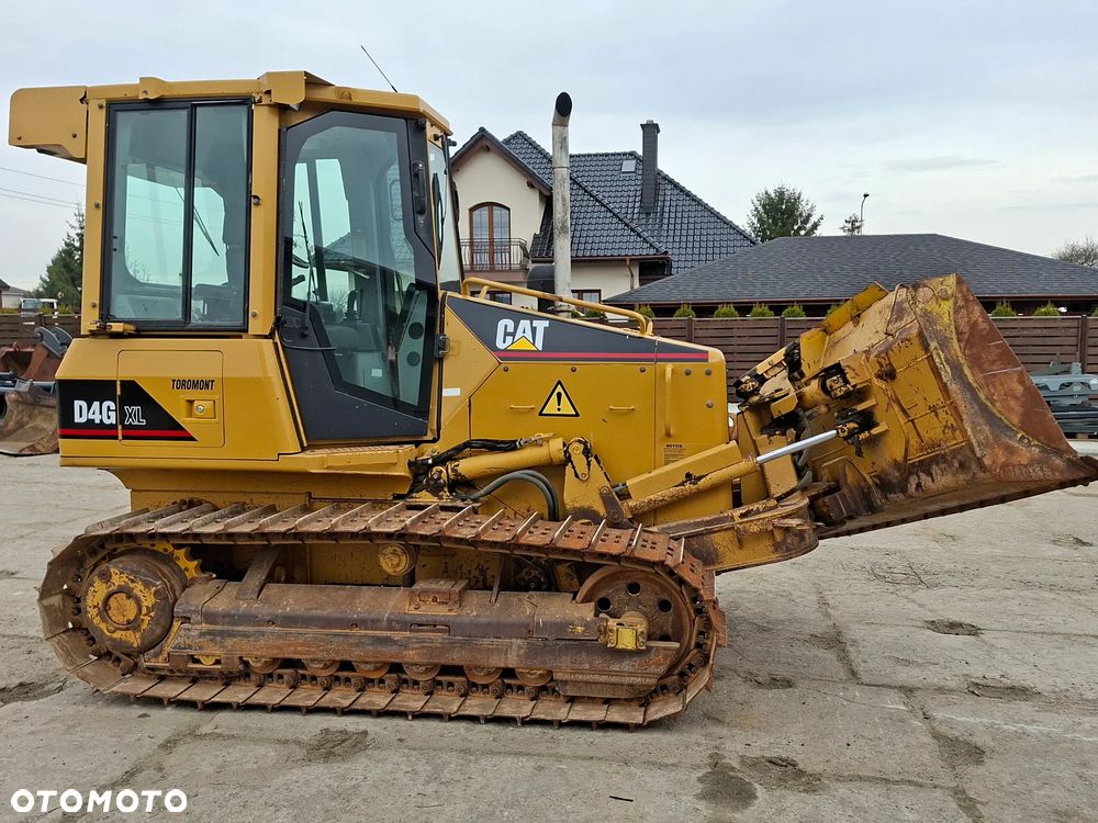 Caterpillar CAT D4G XL - 6