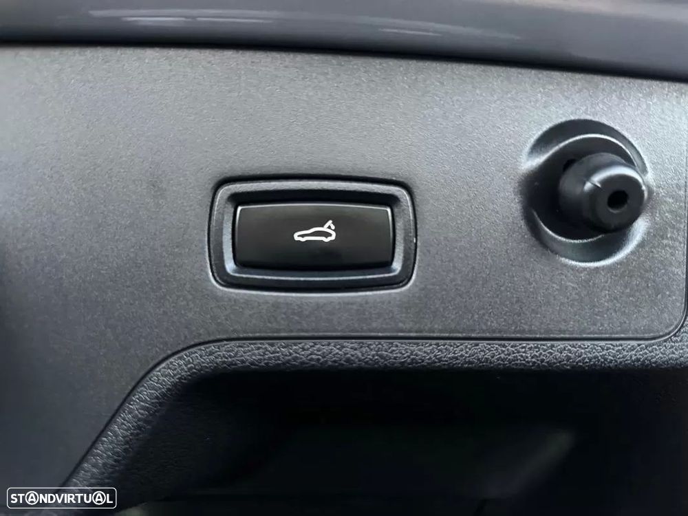 Porsche Panamera Sport Turismo 4 E-Hybrid - 14