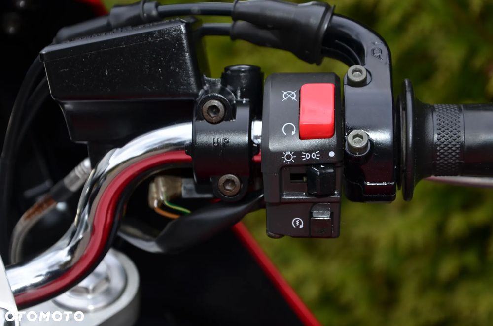 Yamaha FZS - 20