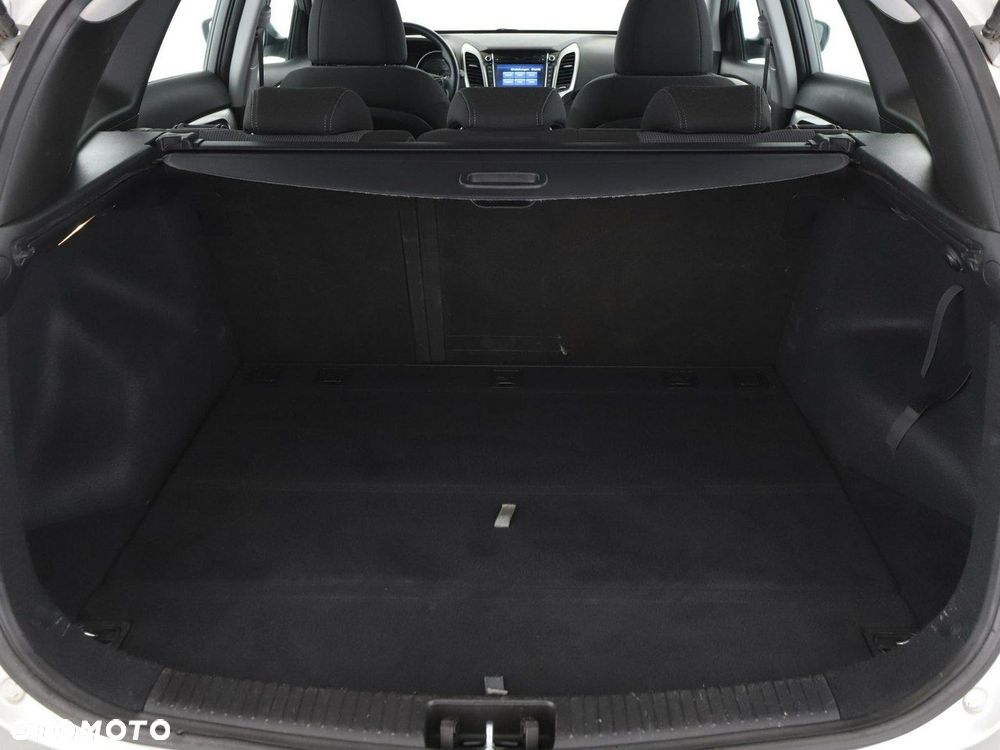 Hyundai i30 blue 1.6 CRDi Trend - 21