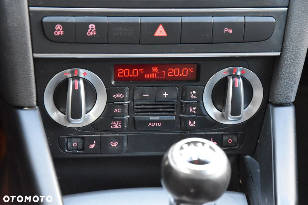 Audi A3 Sportback 2.0 TDI DPF quattro Attraction - 21