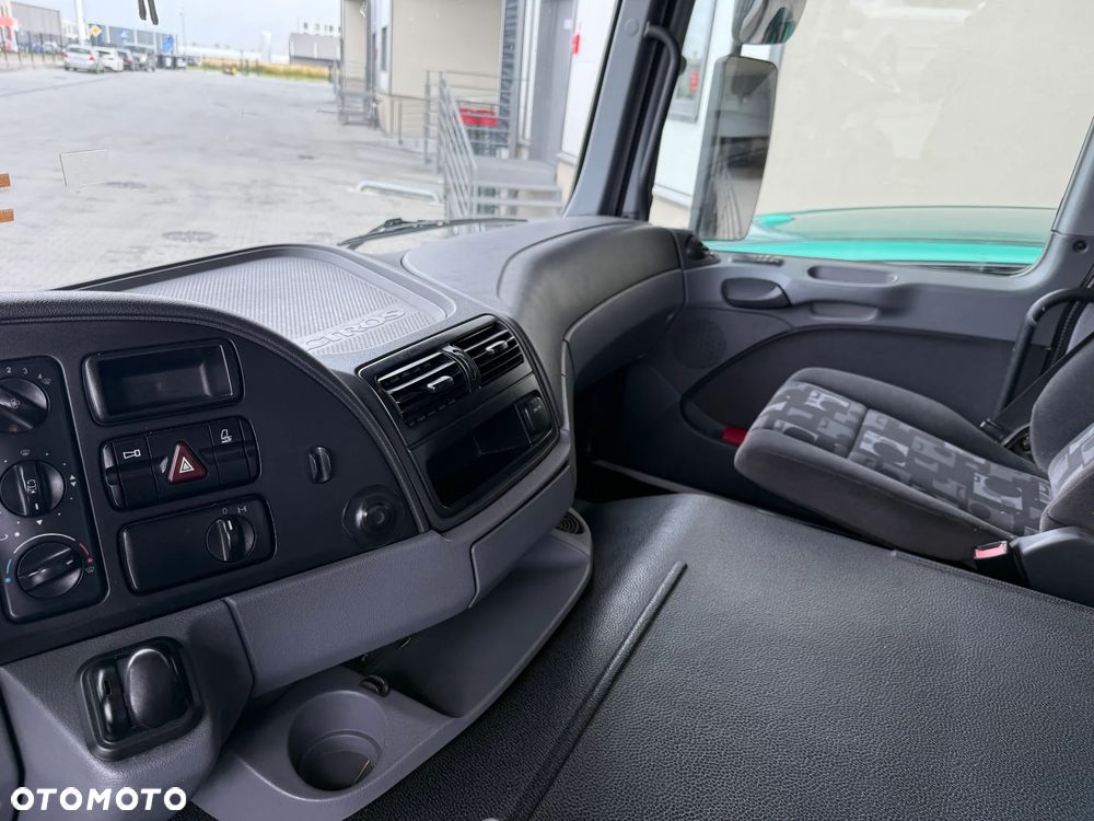 Mercedes-Benz ACTROS - 5
