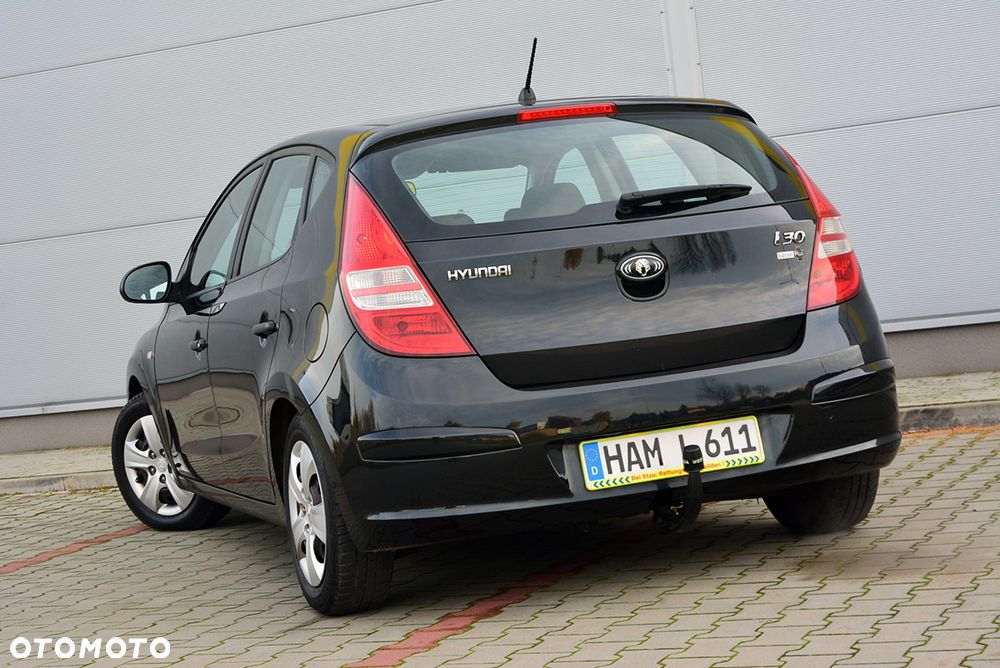 Hyundai i30 1.4 Intro Edition - 10