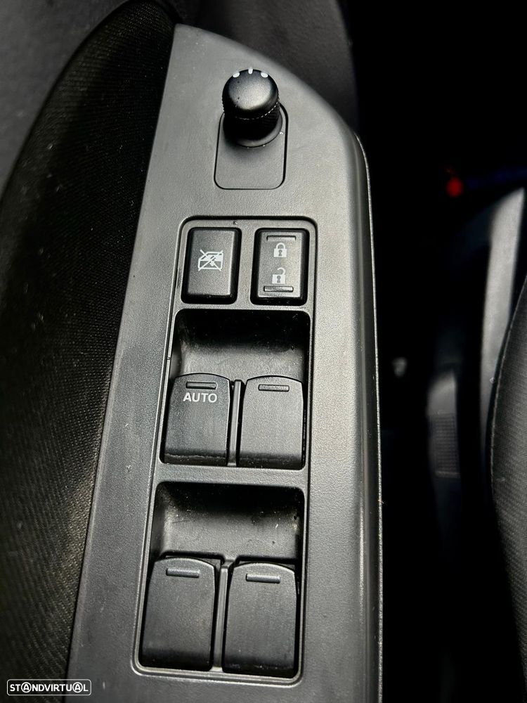 Suzuki Swift 1.2 VVT GLX - 21