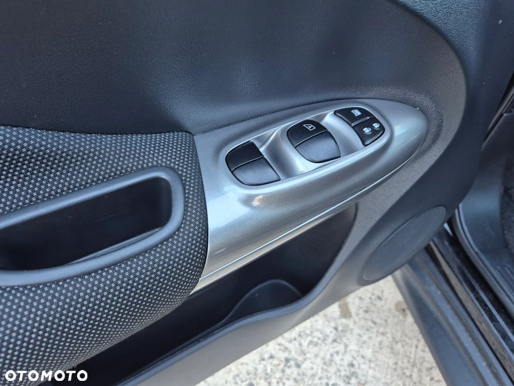 Nissan Juke 1.6 Visia - 13