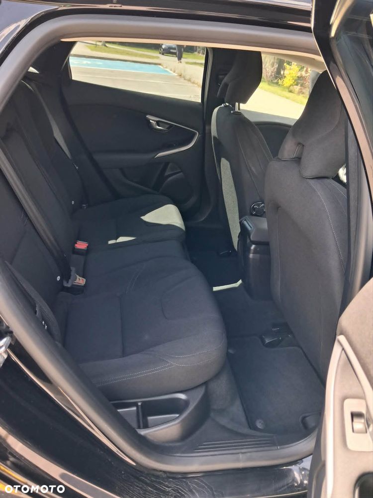 Volvo V40 D2 - 15