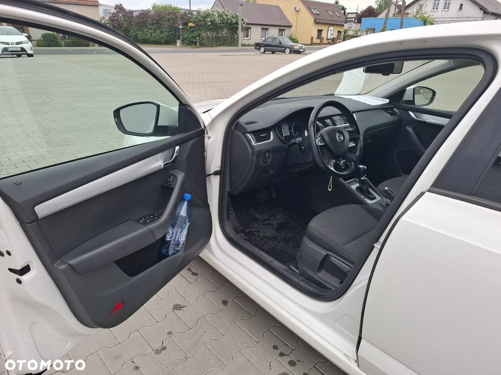Skoda Octavia 2.0 TDI Ambition DSG - 16