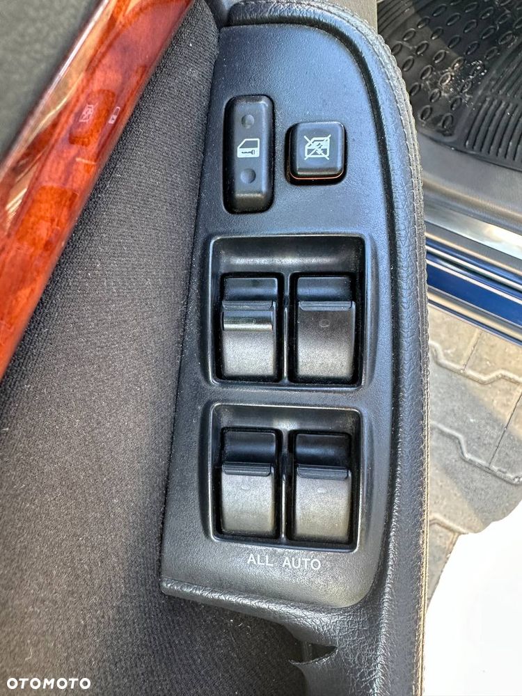 Toyota Avensis 2.0 D-4D Sol Plus - 15