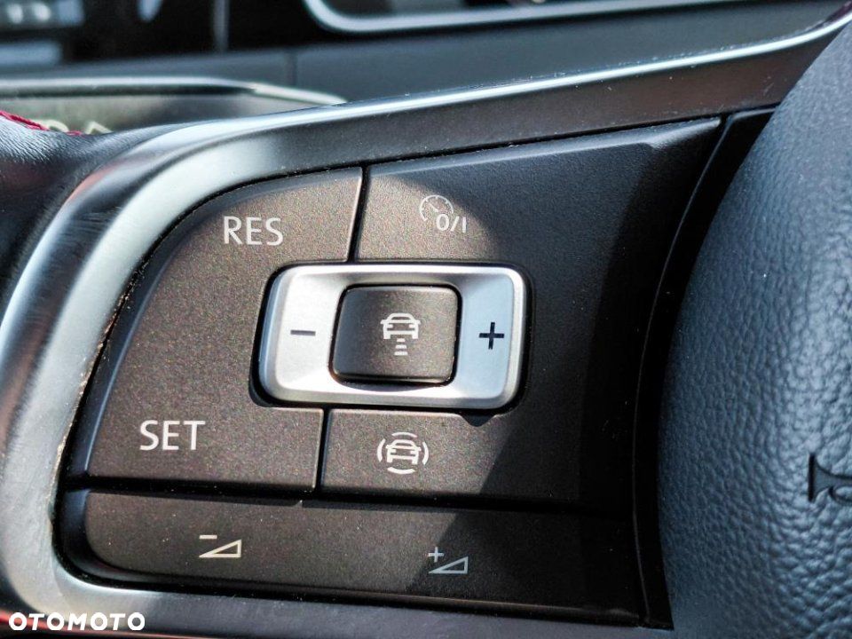 Volkswagen Golf - 15