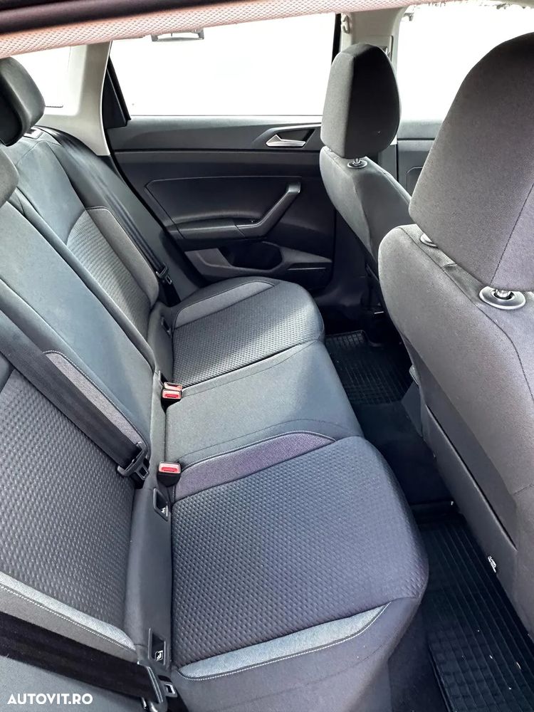 Volkswagen Taigo 1.0 TSI DSG Life - 4