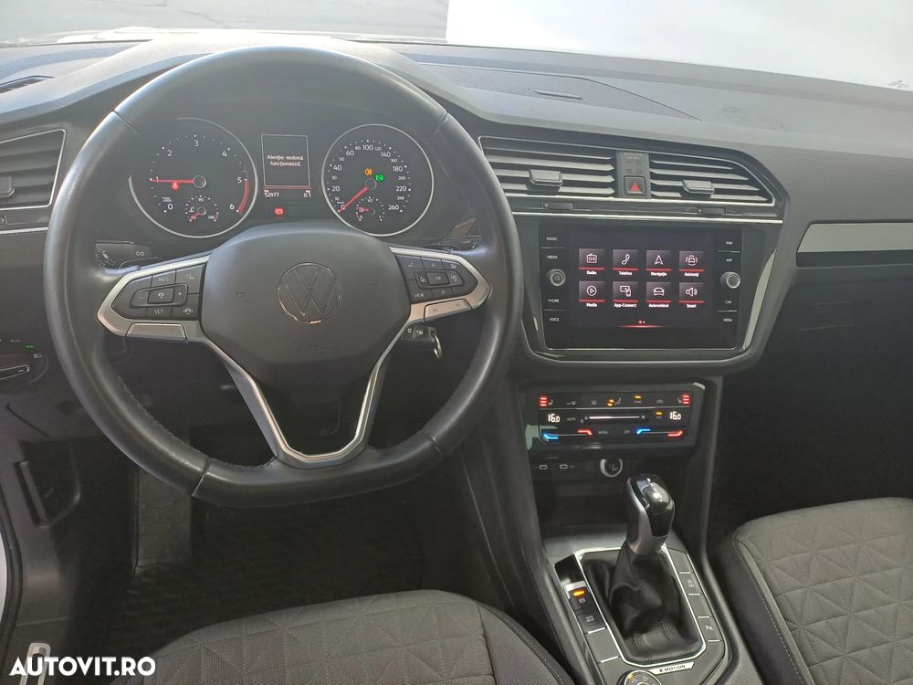 Volkswagen Tiguan 2.0 TDI SCR DSG 4Motion Life - 6
