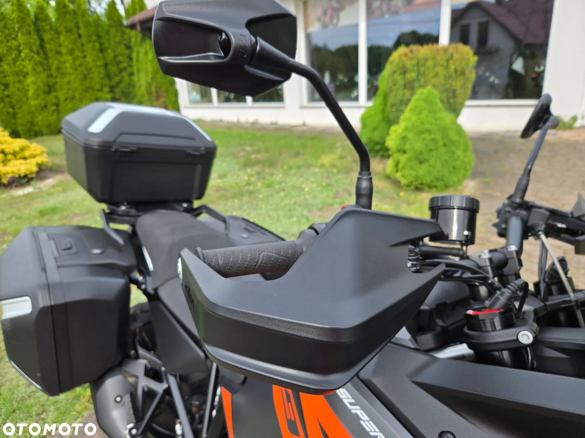 KTM Super Adventure - 25