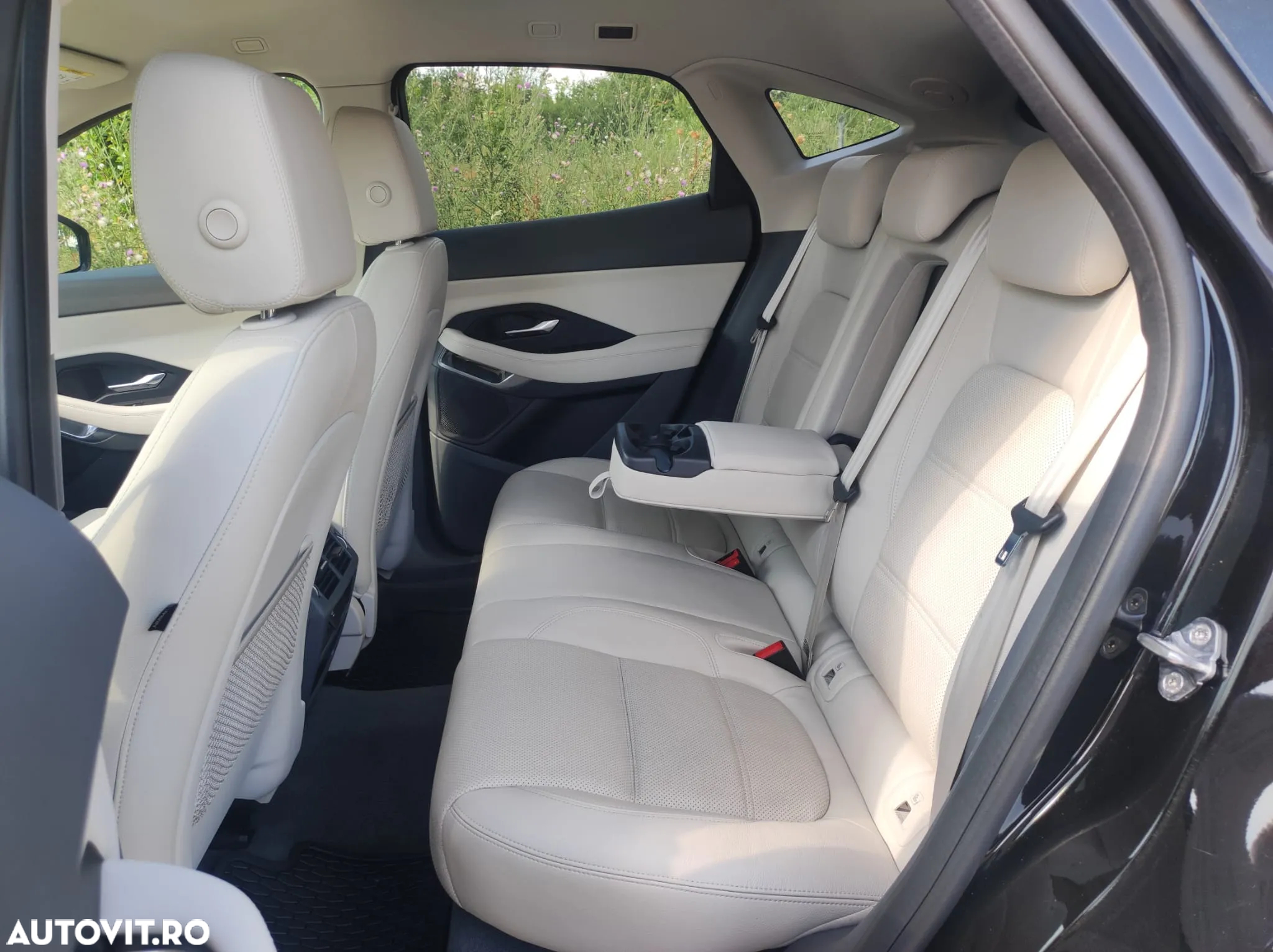 Jaguar E-Pace P200 AWD S - 13