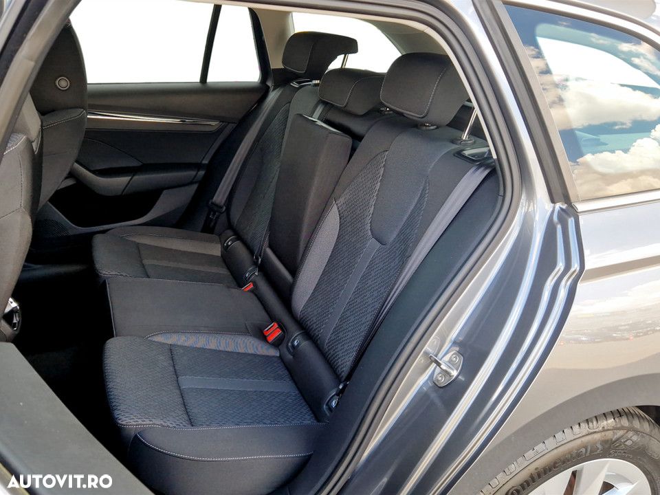Skoda Octavia 2.0 TDI DSG Style - 15