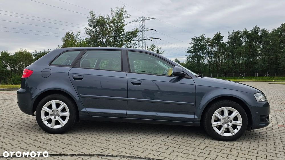 Audi A3 2.0 TDI DPF (DSG) S tronic Ambition - 10