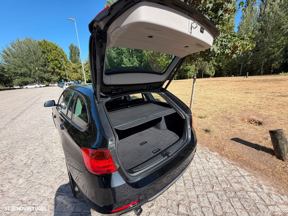 BMW 320 d Line Luxury - 8