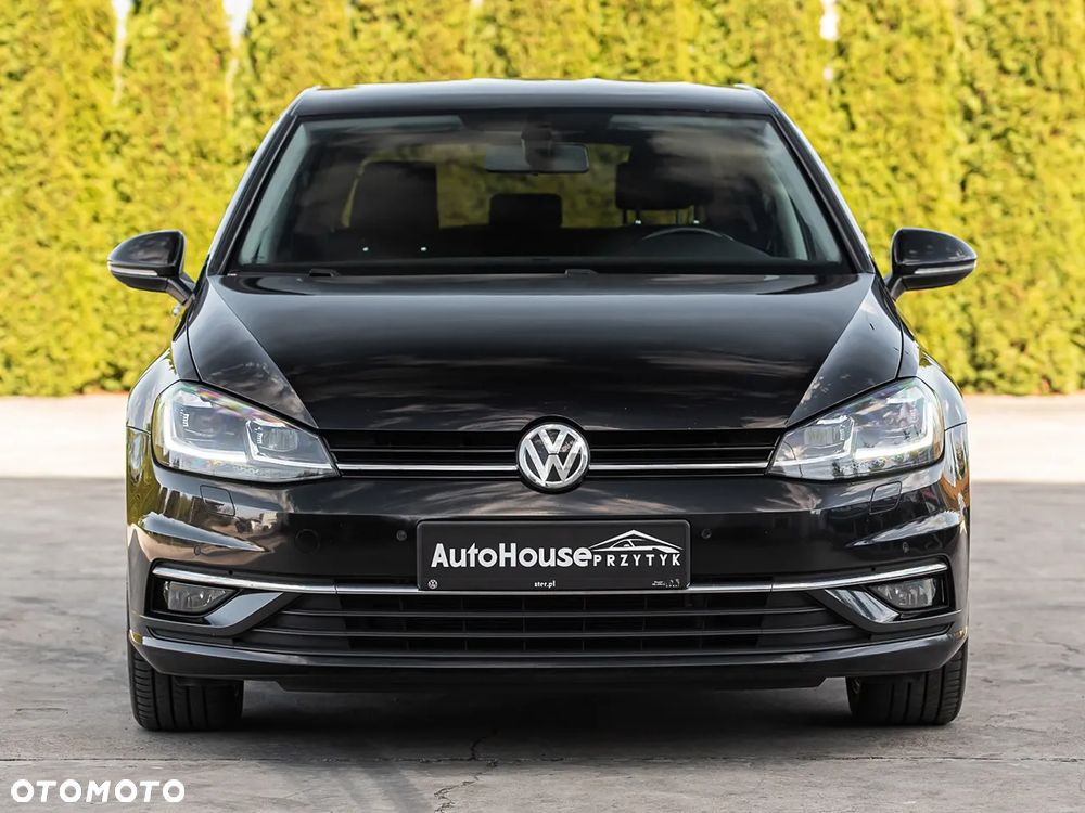Volkswagen Golf - 8