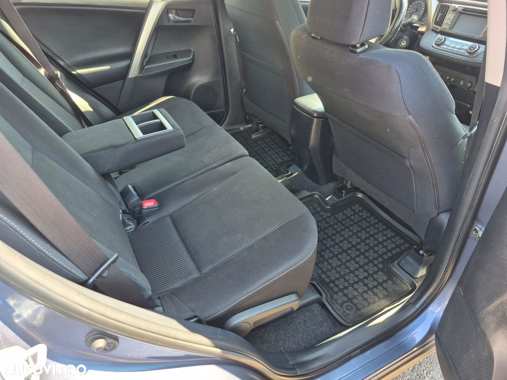 Toyota RAV4 2.2 D-4D Comfort - 7