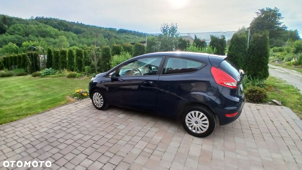 Ford Fiesta - 8
