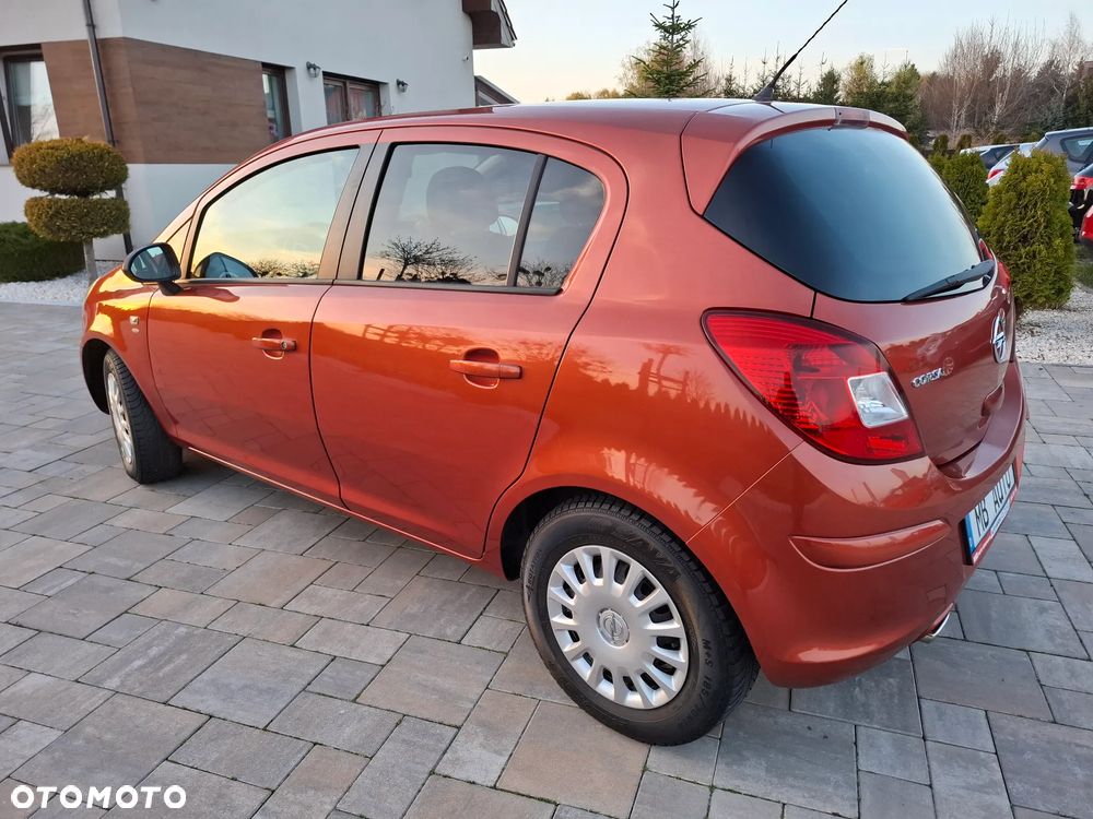 Opel Corsa 1.4 16V Satellite - 14