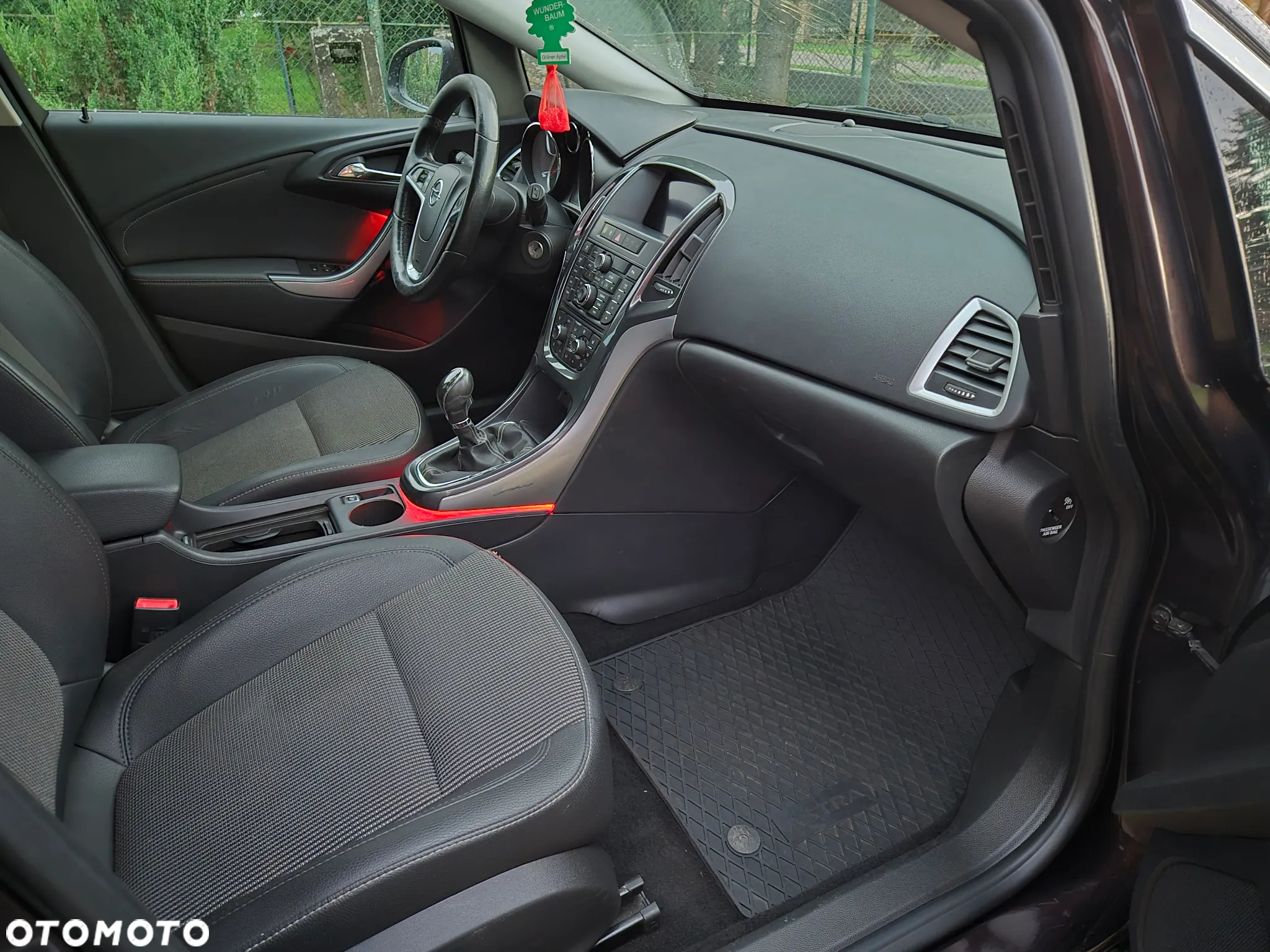 Opel Astra 2.0 CDTI Exklusiv - 28