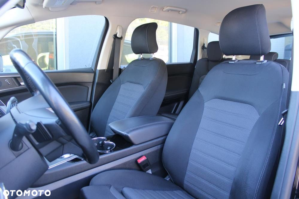 Ford S-Max - 10