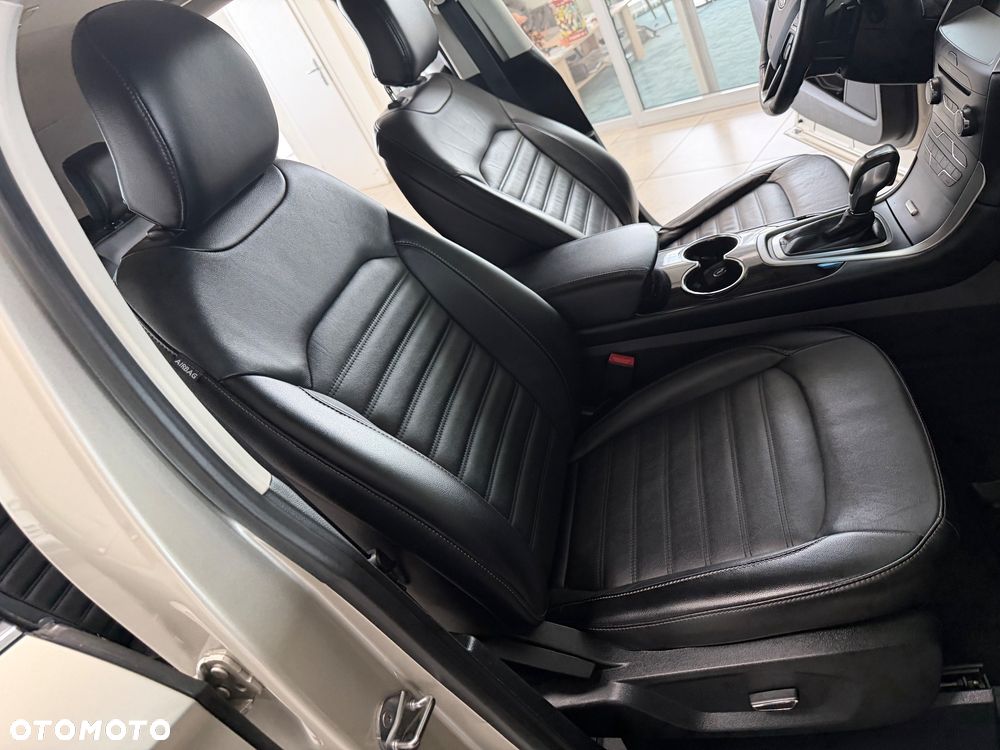 Ford Edge - 21