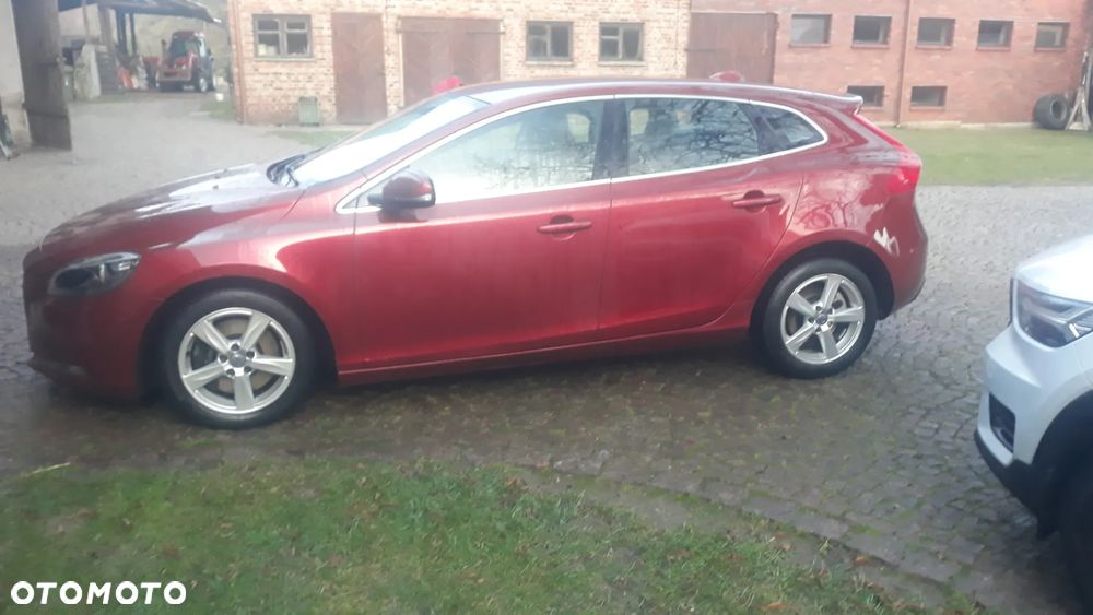 Volvo V40 D3 Momentum - 5