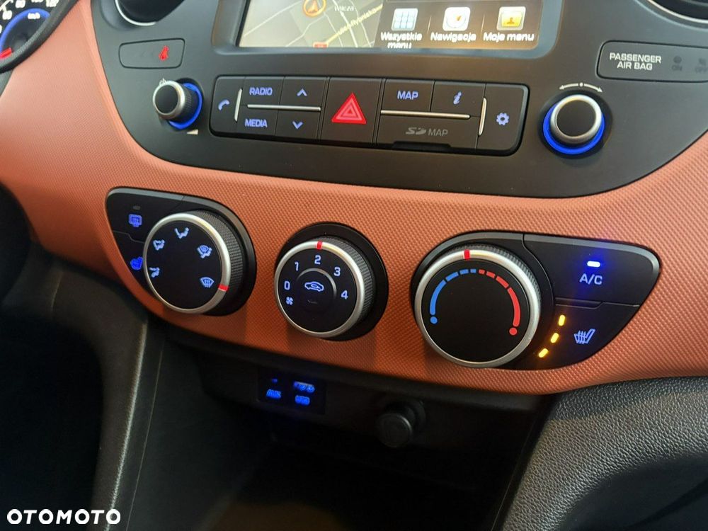 Hyundai i10 1.0 Fifa World Cup Edition - 16