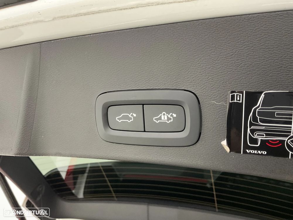 Volvo XC 40 1.5 T5 PHEV Inscription - 16