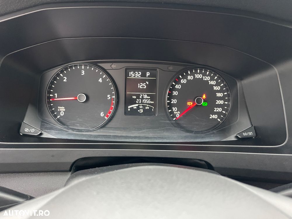 Volkswagen Transporter - 39