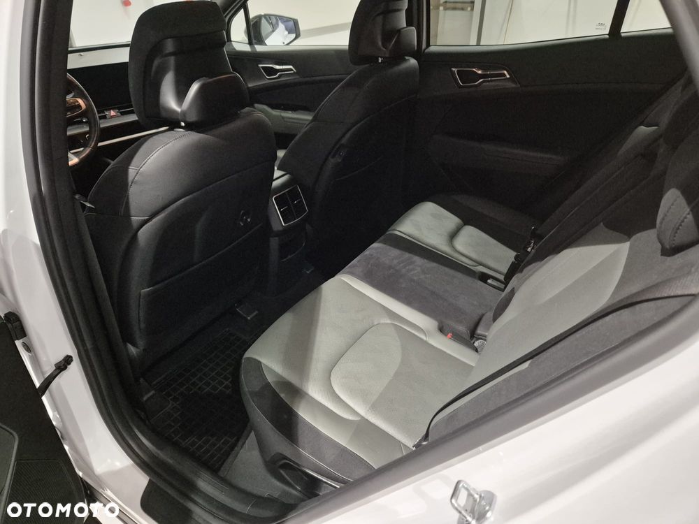 Kia Sportage 1.6 T-GDI MHEV Anniversary 4WD DCT - 16