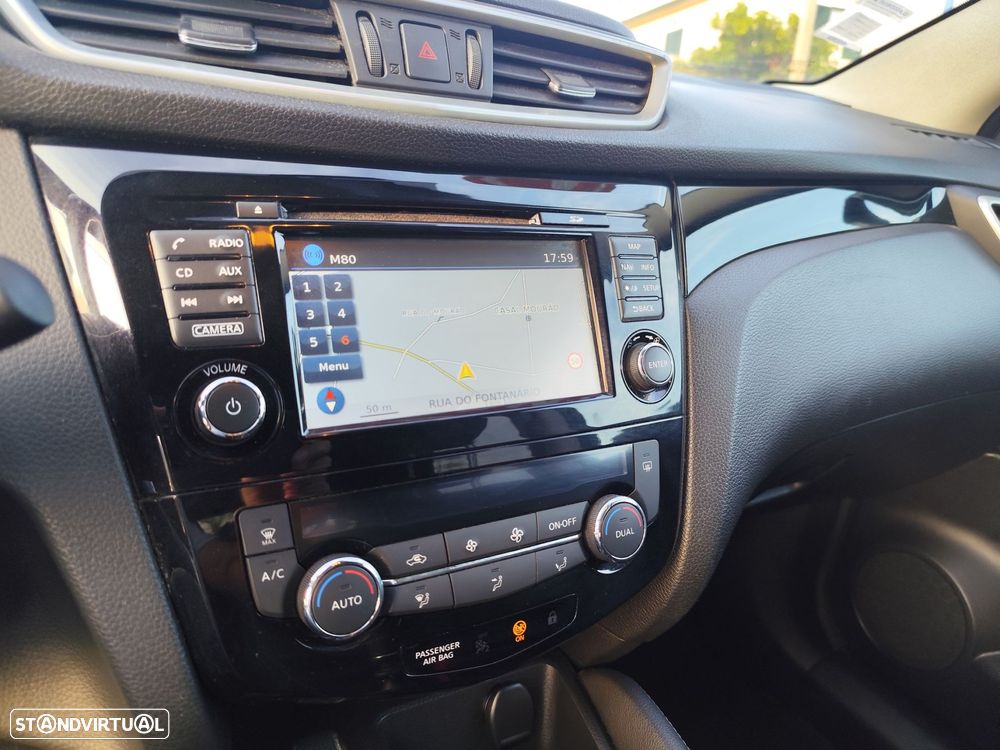 Nissan Qashqai 1.5 dCi N-Connecta - 16