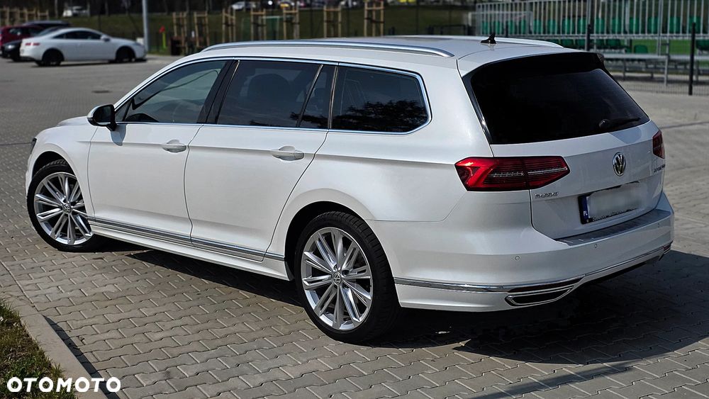 Volkswagen Passat - 9