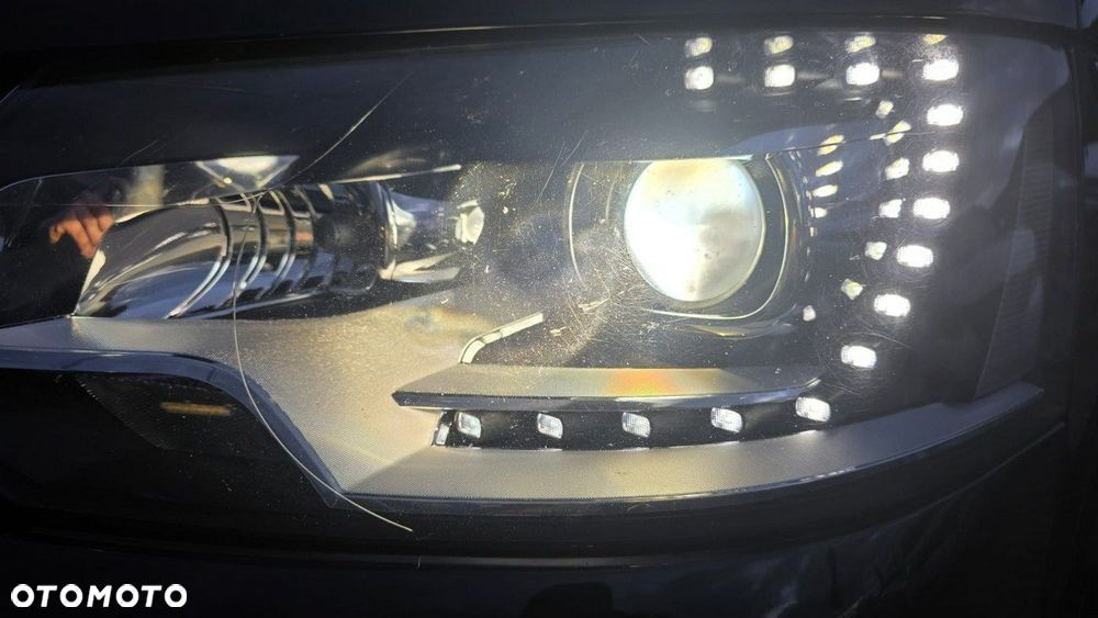 Volkswagen Multivan - 9