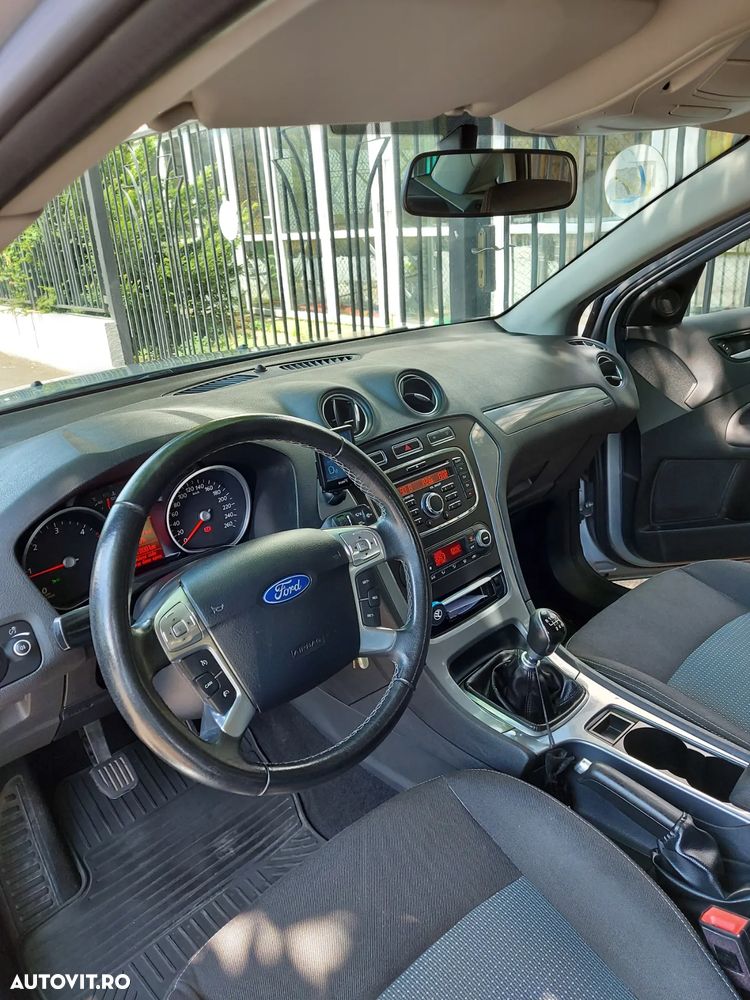 Ford Mondeo 2.0 TDCi Business Class - 9