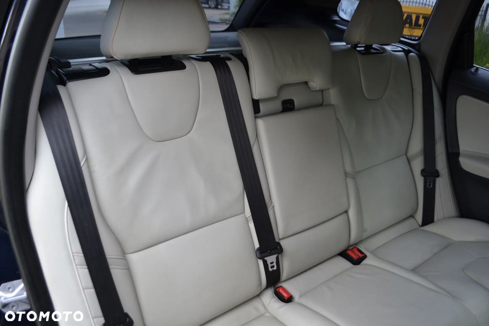 Volvo XC 60 - 20