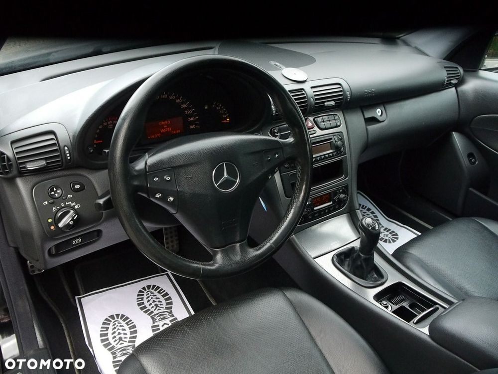 Mercedes-Benz Klasa C 200 Kompressor Avantgarde Sport Edition - 26
