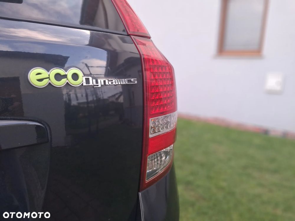 Kia Ceed 1.4 CVVT ISG Spirit - 25