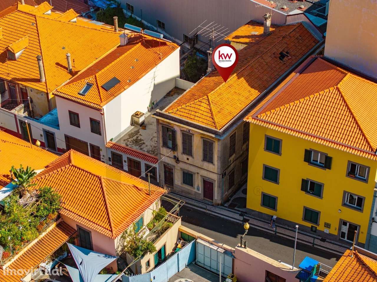 Predio para recuperar no centro do Funchal - Grande imagem: 5/41