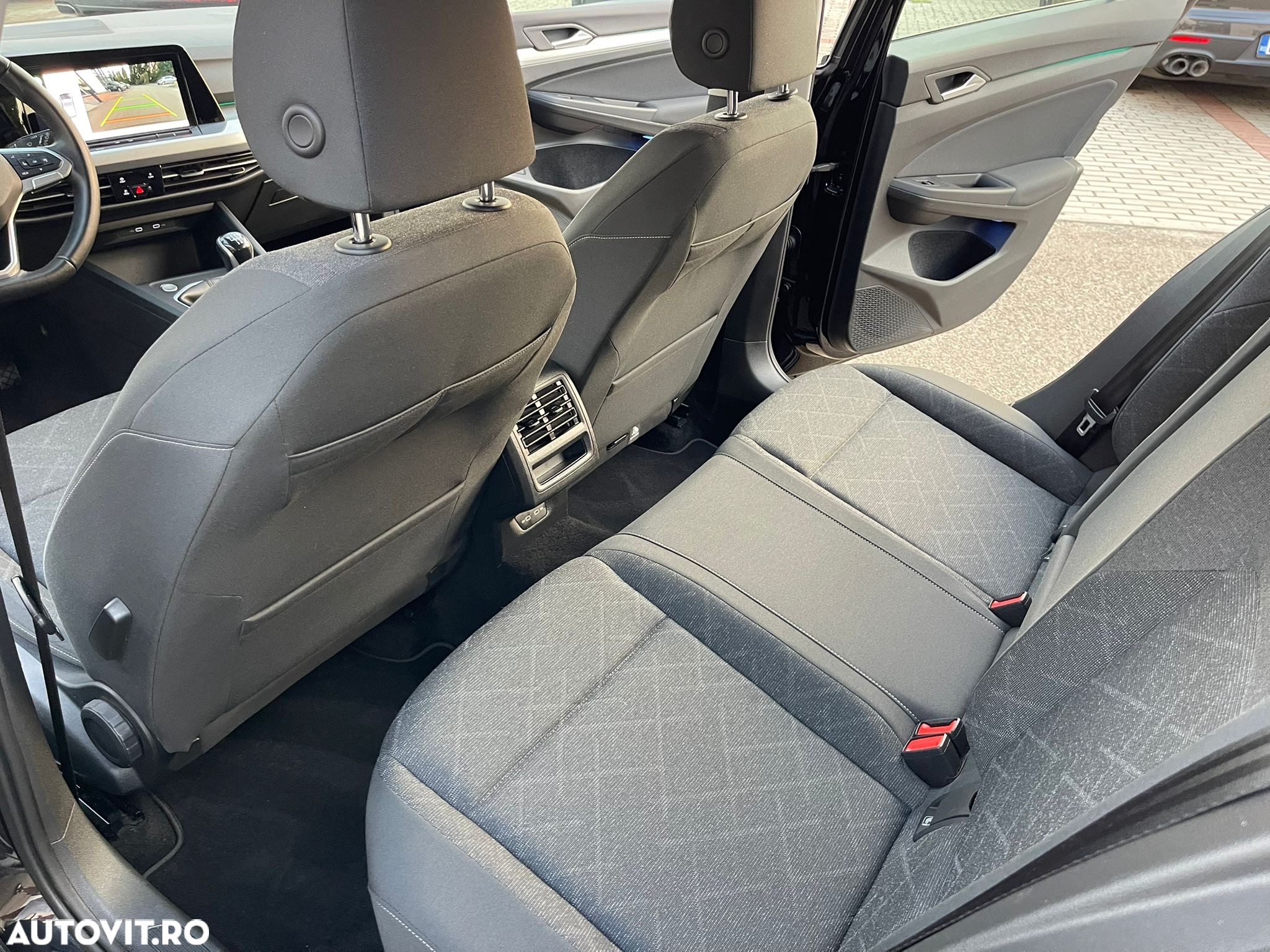 Volkswagen Golf 2.0 TDI Life - 11