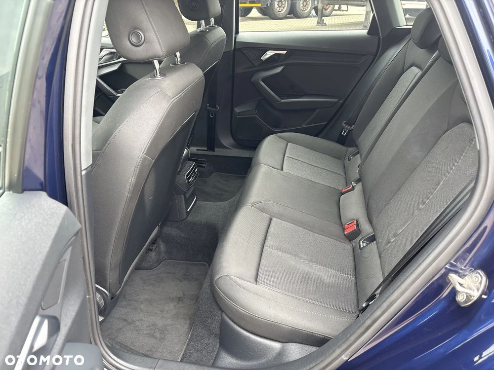 Audi A3 Sportback 30 TDI S tronic - 12