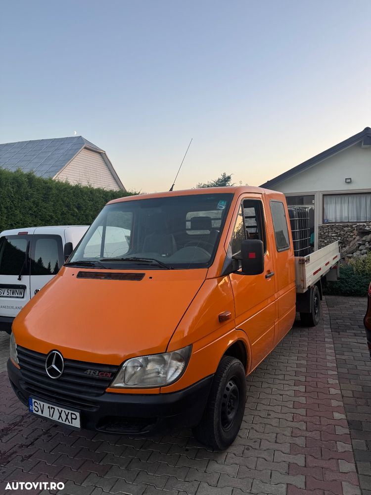 Mercedes-Benz Sprinter 208 Doka - 2